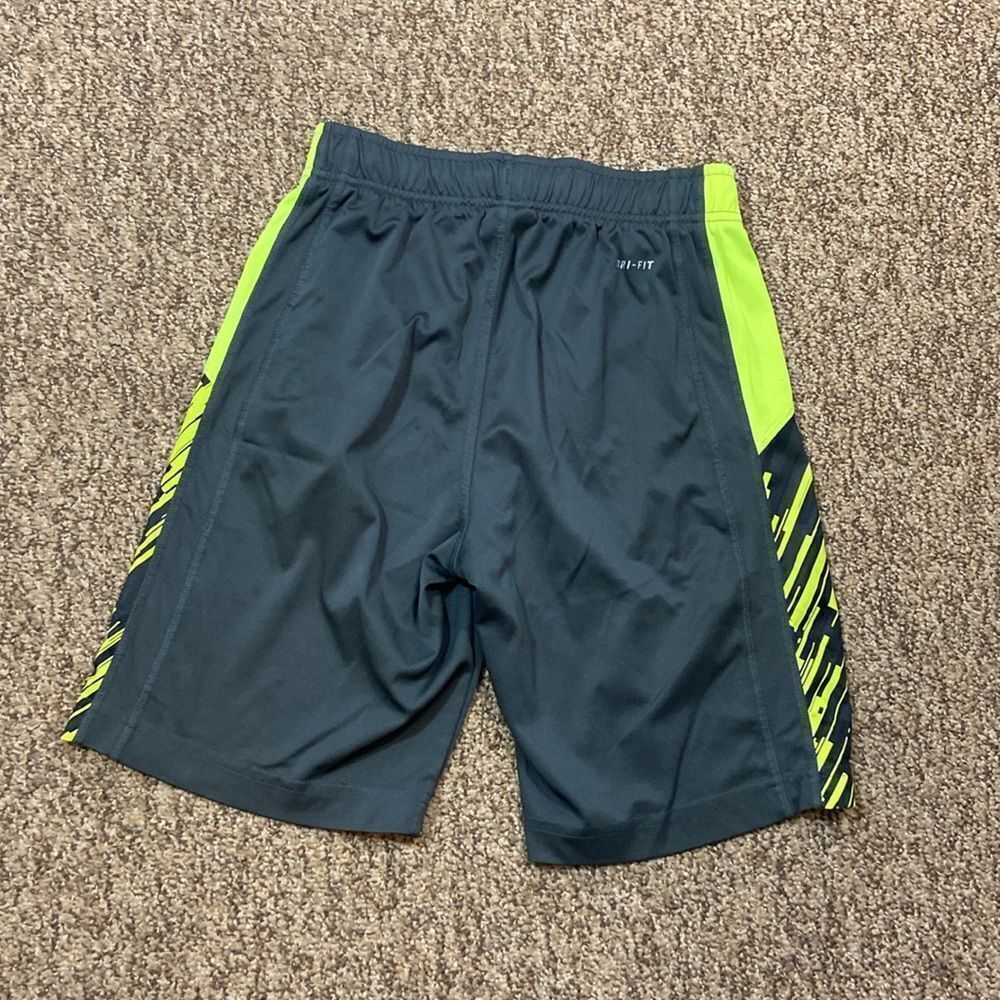 10/$50 Nike Kids Black Gray and Yellow Athletic Shorts Size S